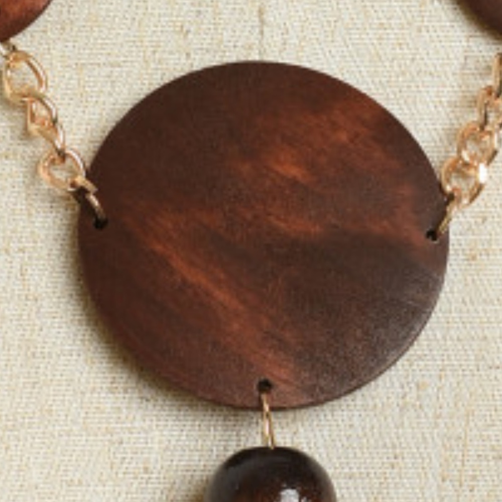 Wood Medallion Statement Necklace DARK BROWN - Picture 3 of 7